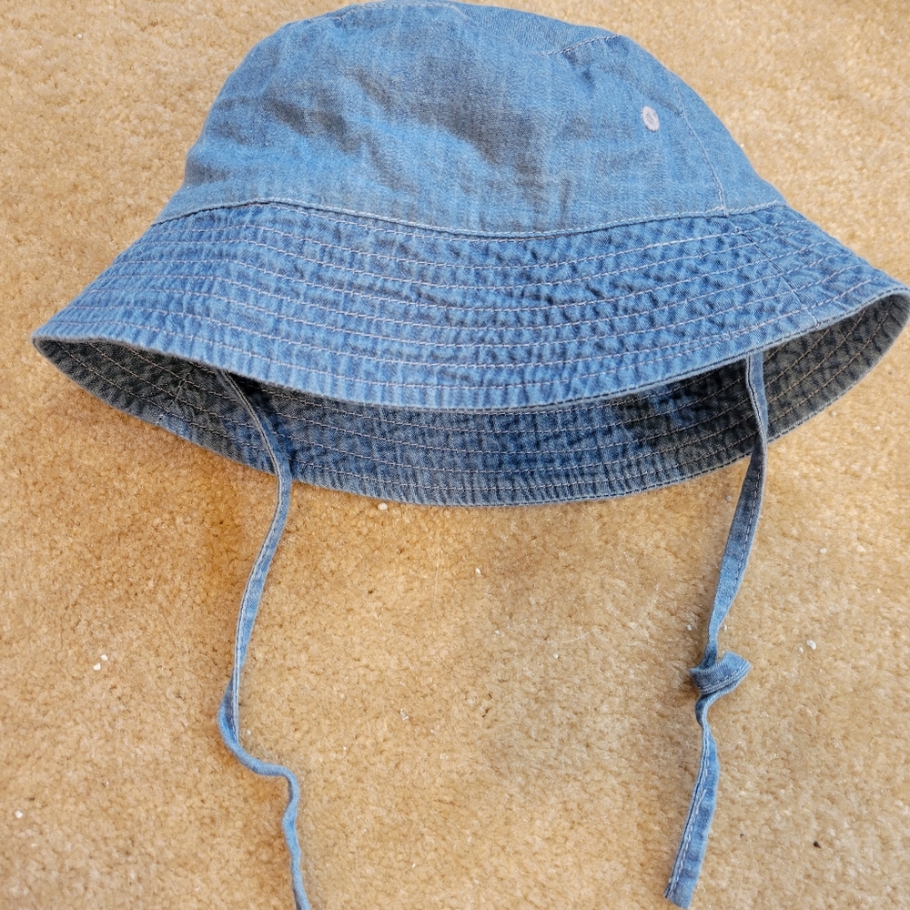 Baby bucket hat